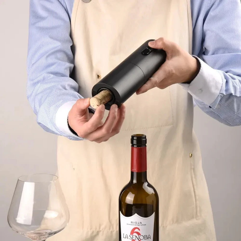 Hot Selling Red Wine Gifts Battery Operated Automatic Cordless Cork Screw Electric Wine Bottle Opener - Image 4