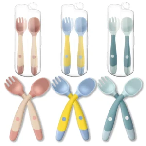 Hot Sale Bendable Feeding Toddler Utensils BPA Free Silicone Baby Spoons and Forks Tableware Set with Case